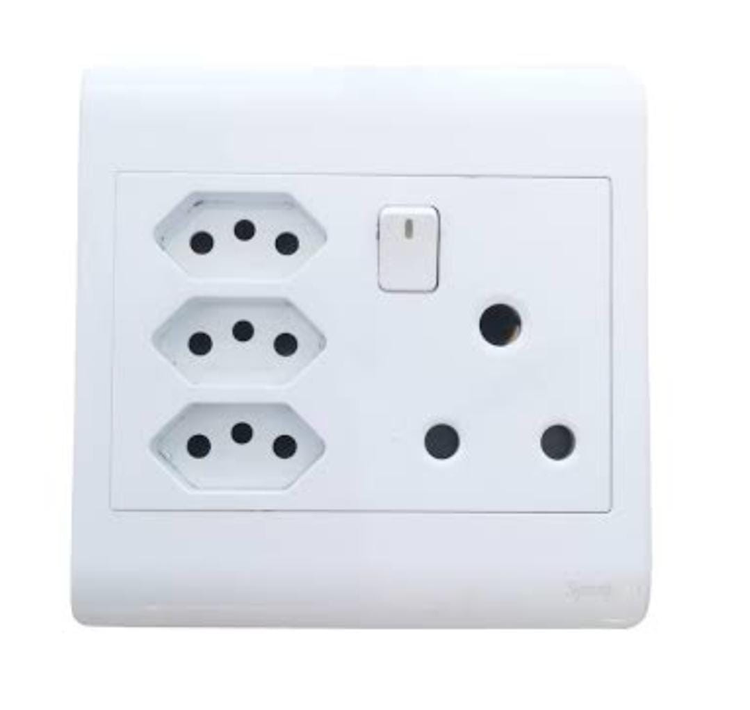 Socket 4x4 3 And 2 Pin Condere